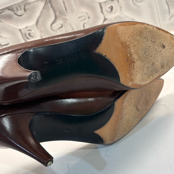 VINTAGE Yves Saint Laurent Brown Leather Heels Timeless Elegance - Picture 6 of 8